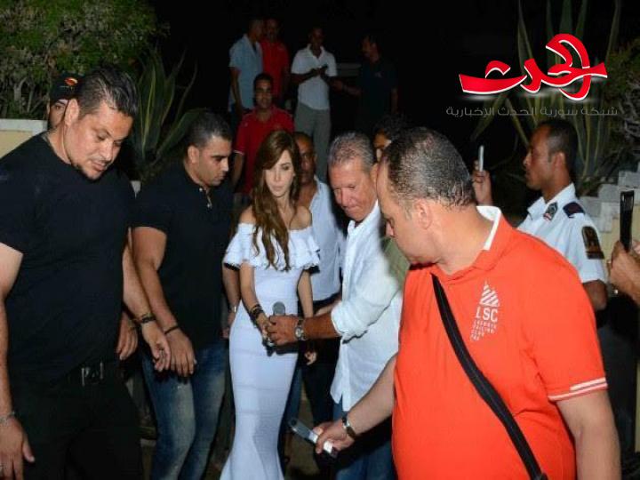 نانسي عجرم واجراءات احترازية من كورونا خلال حفلة ذا فويس كيدز