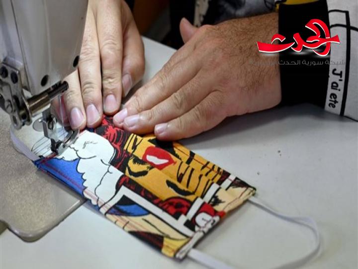 مصمم يطلق مجموعته من أقنعة الوجوه المبهجة الخاصة بكورونا