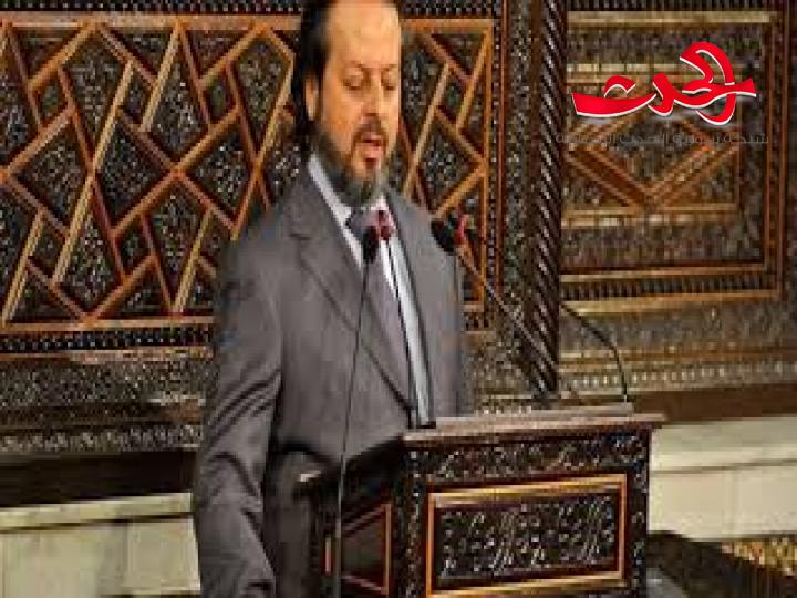 العضو الأكثر إثارة للجدل في مجلس الشعب نبيل الصالح يعلن عن ترشحه للانتخابات بعد قراره بالتفرغ للكتابة
