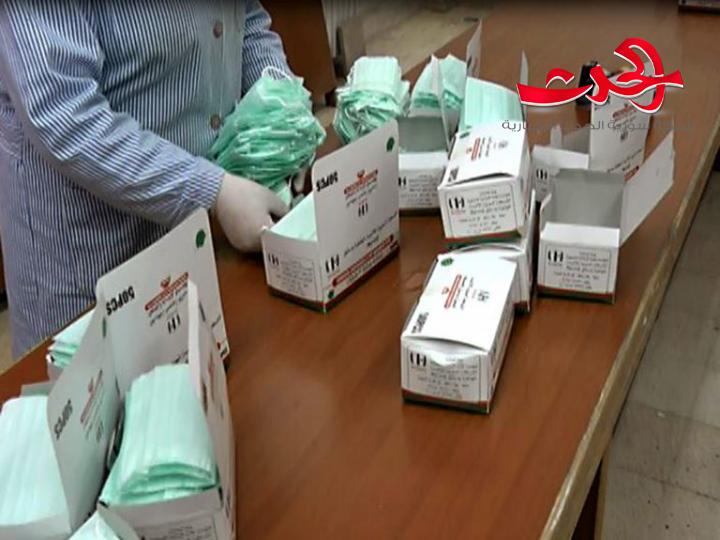 شركة وسيم للالبسة الجاهزة تنتج 10 آلاف كمامة يوميا