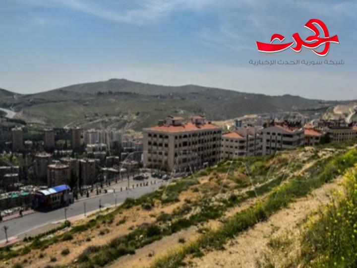 تواصل حملات التعقيم للشوارع في دمشق