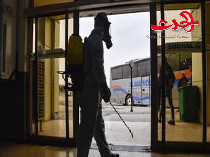 كبار الضباط في الجيش الجزائري يتبرعون برواتبهم لاحتواء فيروس كورونا