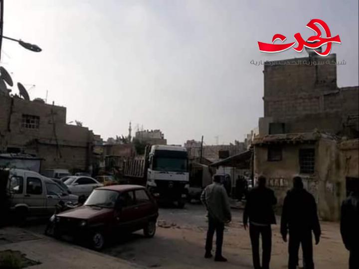 اصابة طفل رضيع في انهيار مبنى عربي قديم في الميدان