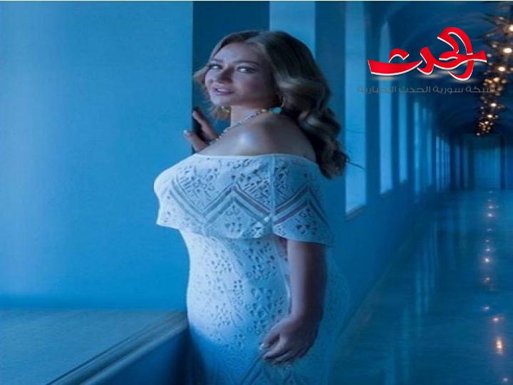 شاهد ليلى علوي بأحدث جلسة تصوير بإطلالة متألقة