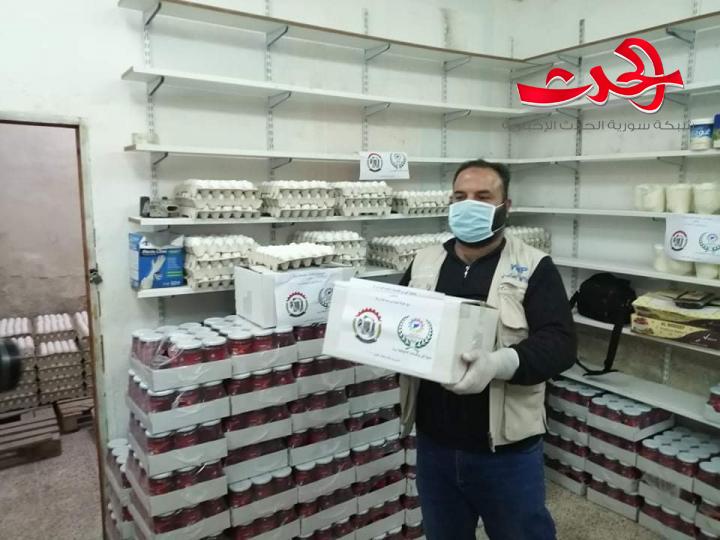 جمعية البر وغرفة التجارة تمدان يدهما للفقراء برمضان