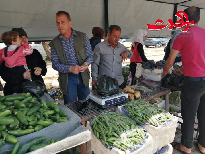 انخفاض بالأسعار وجودة في المنتجات بالسوق الشعبي بدرعا