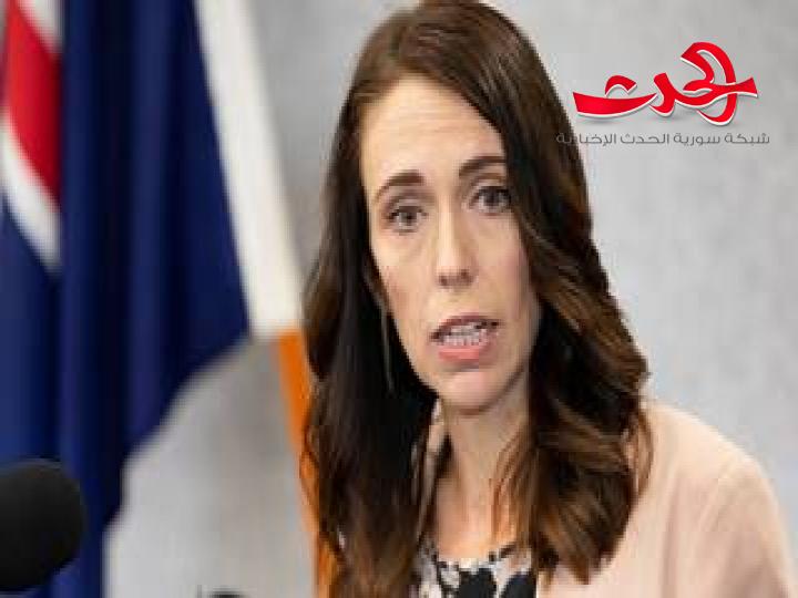 بالفيديو... شاهد ردة فعل رئيسة وزراء نيوزيلاندا اثناء تعرضها لزلزال خلال مقابلة تلفزيونية