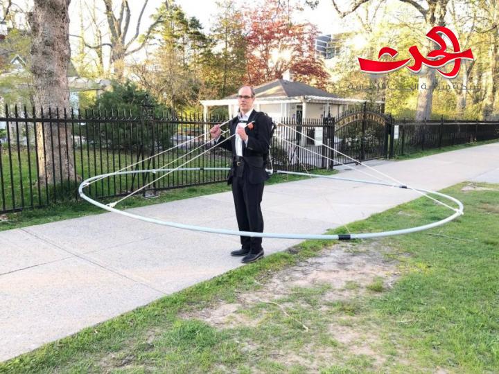 شاهد كيف طبق هذا الطبيب قوانين التباعد الاجتماعي في زمن الكورونا