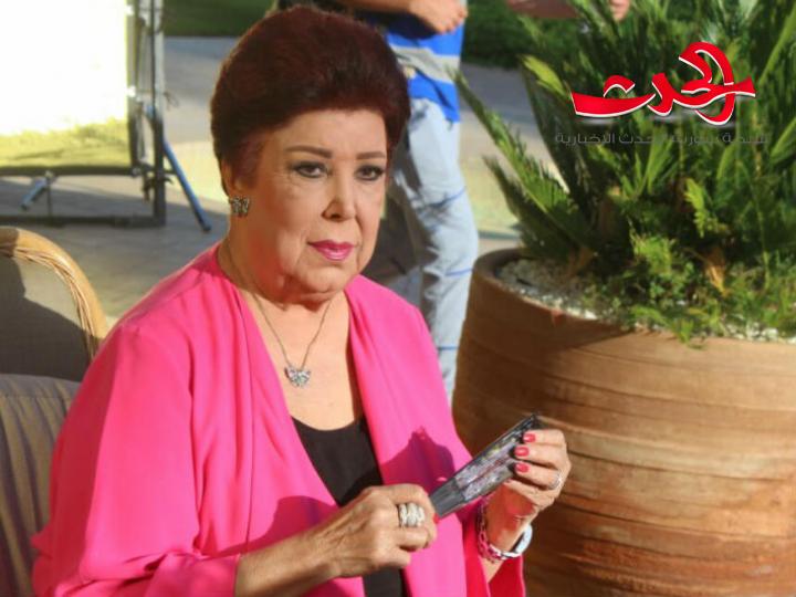 رجاء الجداوي تطمئن جمهورها من العزل الصحي عن حالتها وتطالبهم بالالتزام