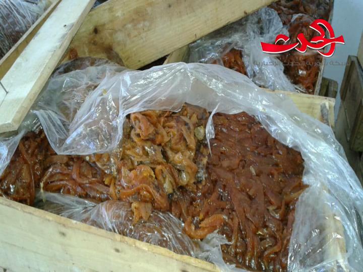 بالصور... قمر الدين بالحشرات في ريف دمشق