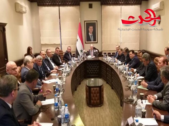 رئيس الحكومة يحث المحافظين على الاهتمام بشؤون المواطن اكثر 
