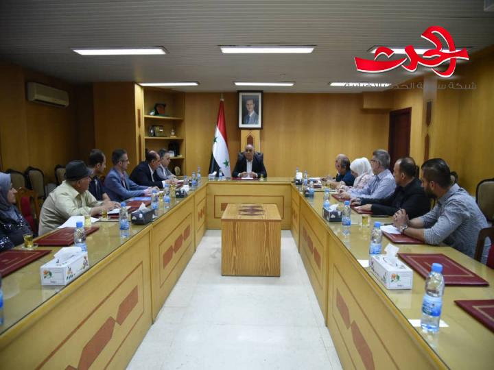 الوزير البرازي ودانائي فر يبحثان في سبل تطوير علاقات التعاون الاقتصادي والتبادل التجاري 