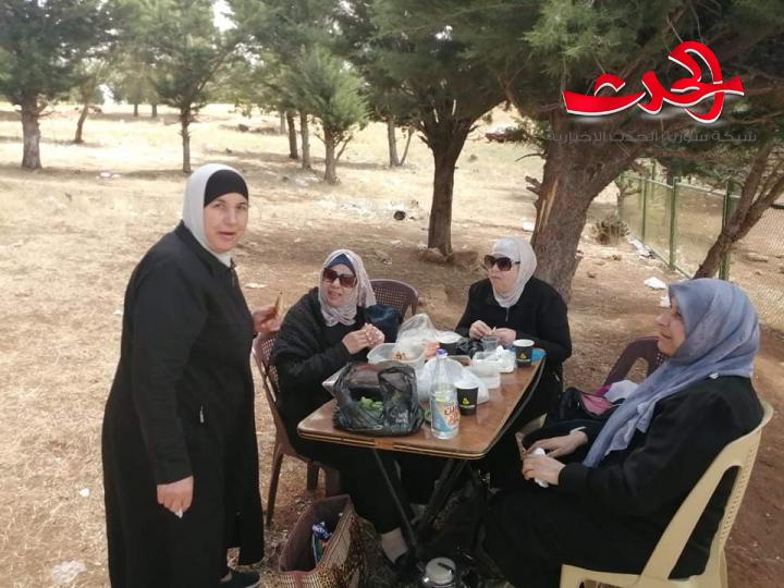 إطلاق أول رحلة سياحية داخلية من درعا لبلودان