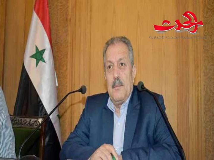رئيس الوزراء يطلب لقاء الصناعيين غداً.. وصناعيون يثمنون اللقاء