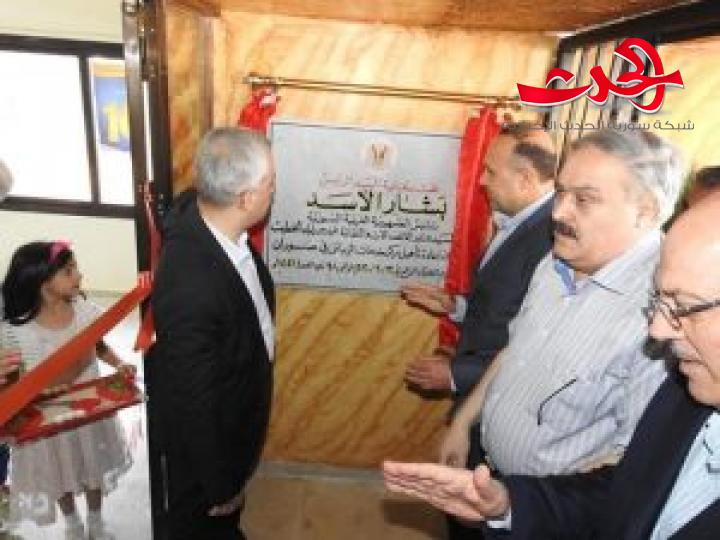 وزير الاتصالات يدشن  مركز الاتصالات في صوران