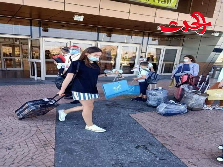 بعد توقف طويل.. شاهد طيف استقبلت مصر أول رحلة طيران