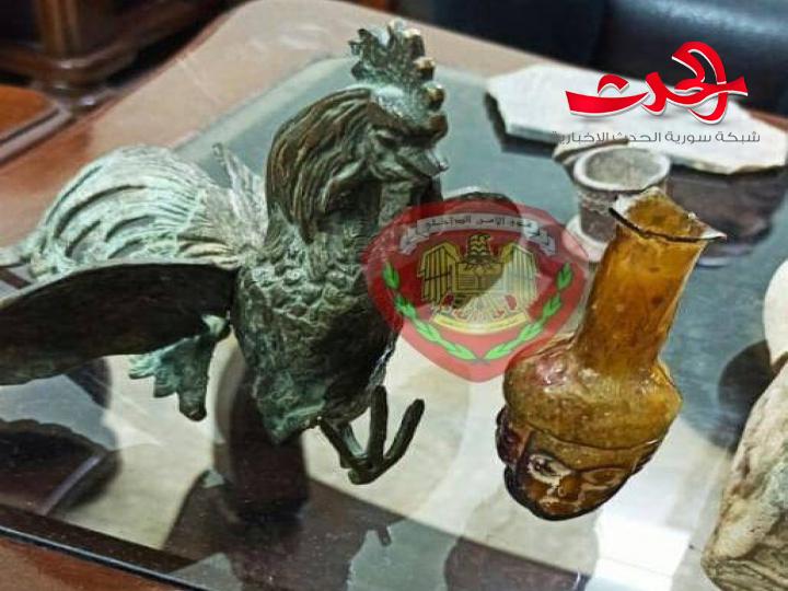 في حماة.. إلقاء القبض على شخص بحوزته قطع أثرية.