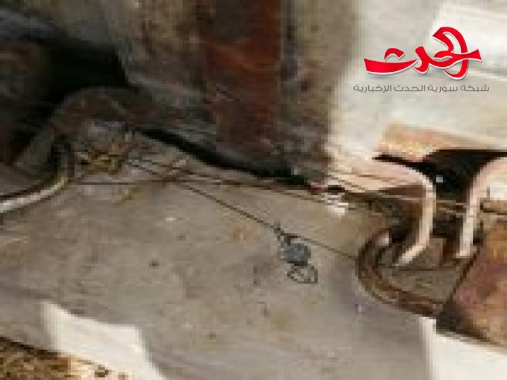 ضبط كميات من القمح في مركز تجهيز خلطات علفية بريف حمص