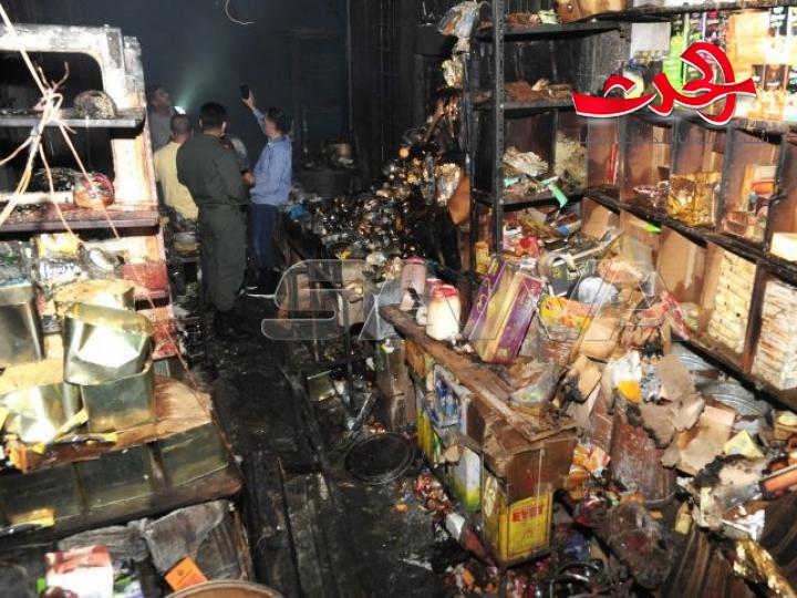 فوج إطفاء دمشق يخمد حريقا اندلع في مستودعات للسكاكر وموادها الأولية في سوق البزورية بدمشق