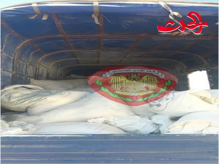  القبض على ثلاثة أشخاص لقيامهم بالاتجار بالدقيق التمويني في باب النيرب في حلب