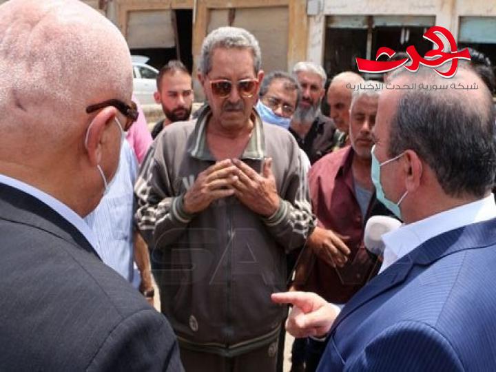 وزير الإدارة المحلية يطلع على واقع العمل في المنطقة الصناعية والسوق الشعبي بدرعا