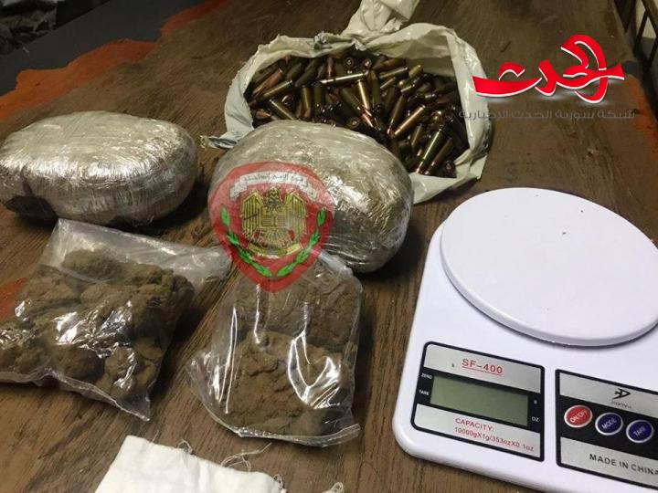 مصادرة 4 كغ حشيش مخدر في ريف دمشق والقبض على مروجيها بينهم إمرأة