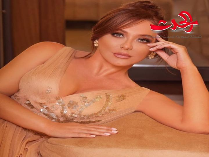 سلاف فواخرجي تخضع لجلسة تصوير جديدة احتفالا بعيد ميلادها 