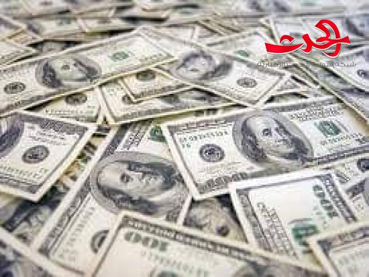 مصادر في سوق القطع الأجنبي: الدولار إلى هبوط