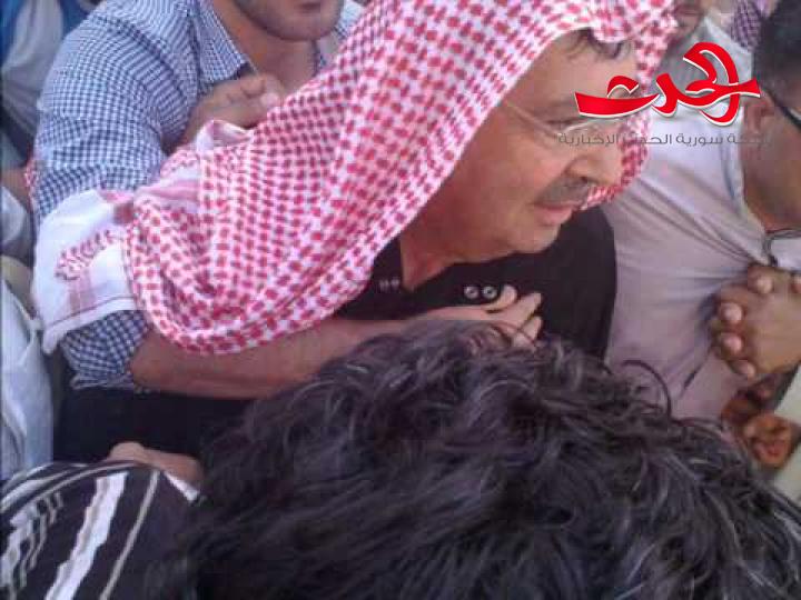 شيخ قبيلة البكارة يدعو القبائل العربية للوقوف مع «العكيدات» لتحرير شرقي الفرات من الخونة والعملاء