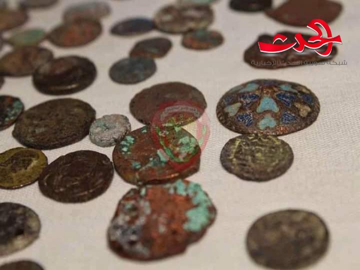 القبض على رجلين يتاجران بالقطع الاثرية في منطقة التل بريف دمشق
