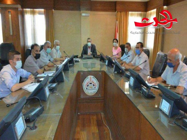 رئيس جامعة البعث يوجه بالإسراع في تصحيح المقررات وإصدار النتائج الامتحانية