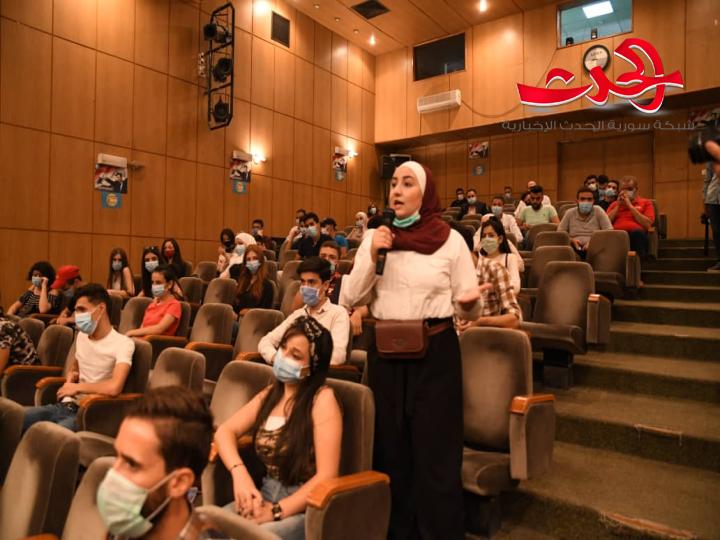 الوزير البرازي يلتقي الكوادر الشبيبية المشاركة بالورشة الحوارية عن الوضع المعيشي والاقتصادي ودور الشباب