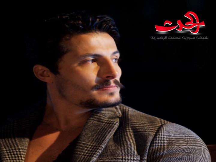 الفنان الجزائري محمد رغيس يعلن إصابته بفيروس كورونا ويدعو مخالطيه للفحص