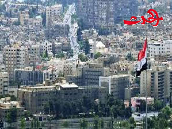الجو حار بين الصحو والغائم جزئيا مع فرصة ضعيفة لهطل زخات مطر فوق المناطق الغربية