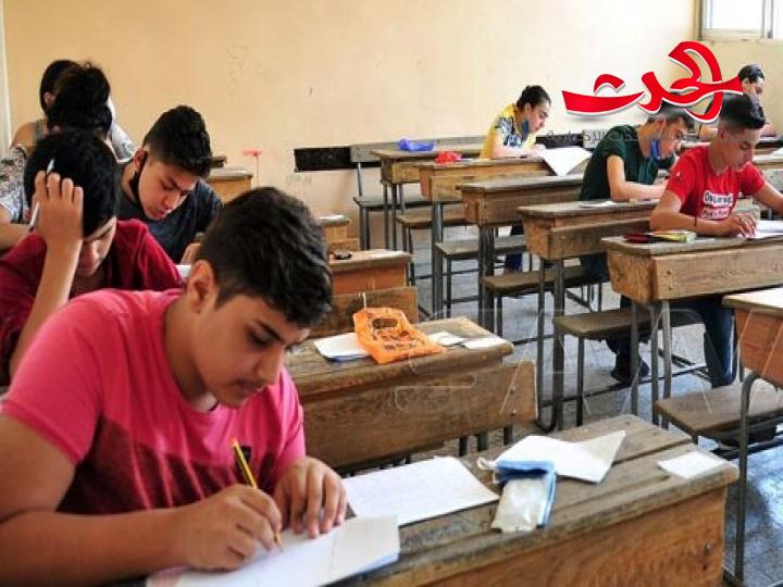 2013 طالباً من متفوقي شهادة التعليم الأساسي يتقدمون لاختبار القبول بالمركز الوطني للمتميزين