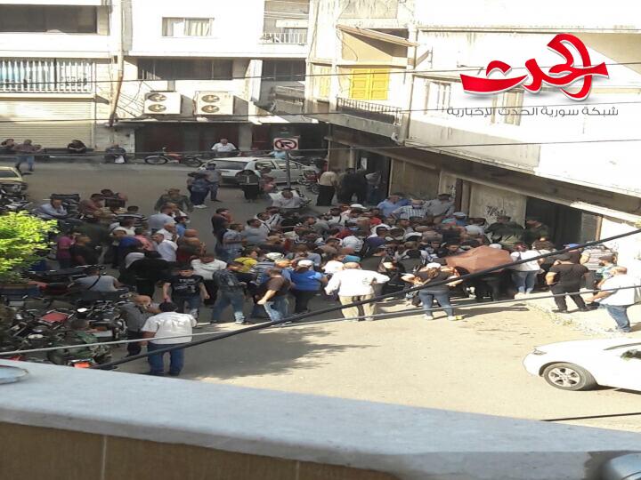 ازدحام وتدافع على مقرات التبغ في طرطوس.. محمد: آلية جديدة غداً لمنح رخص البيع لذوي الشهداء