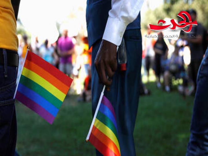 فرض عقوبات على قاض كولمبي رفض تزويج سيدتين إرضاء للرب