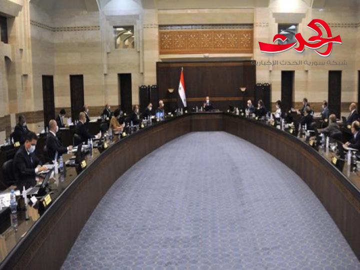 مجلس الوزراء يعتمد خطة تعميم توزيع الخبز عبر البطاقة الإلكترونية في جميع المحافظات