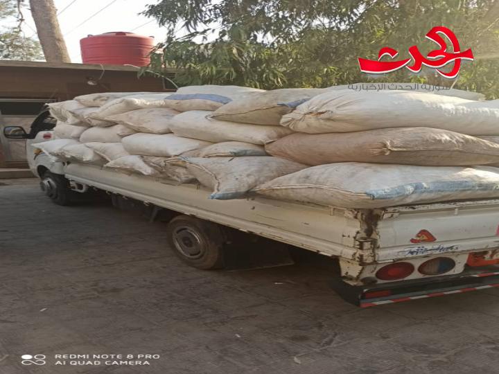 عناصر الرقابة بريف دمشق تضبط طنين من الخبز العلفي للاتجار بها 