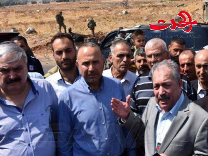 المهندس عرنوس يتفقد على رأس وفد حكومي المناطق التي تعرضت للحرائق بريف حماة