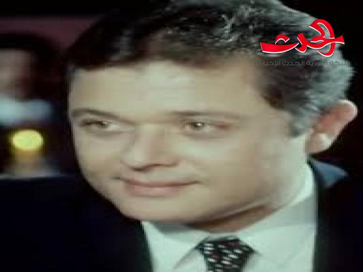 كاتب مصري يكشف قصة تدخل مبارك لحصول محمود عبد العزيز على دور "رأفت الهجان"