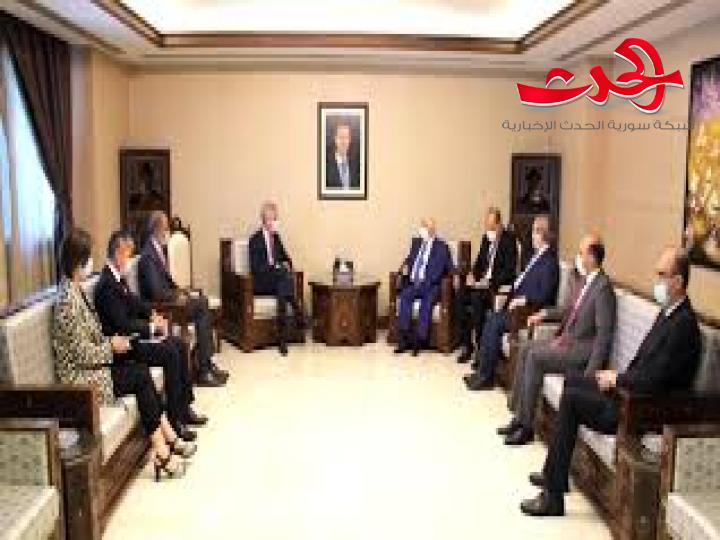 المعلم لغراندي: أهمية التنسيق مع الجهات الوطنية لتعزيز وصول المساعدات وتنفيذ المشاريع الداعمة للمواطنين