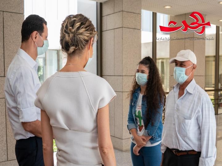 الرئيس الاسد والسيدة عقيلته يستقبلان المتفوقين من ابناء الشهداء