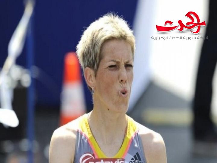 متسابق هاو يدفع عداءة محترفه وينهي مشاركتها في ماراثون صوفيا