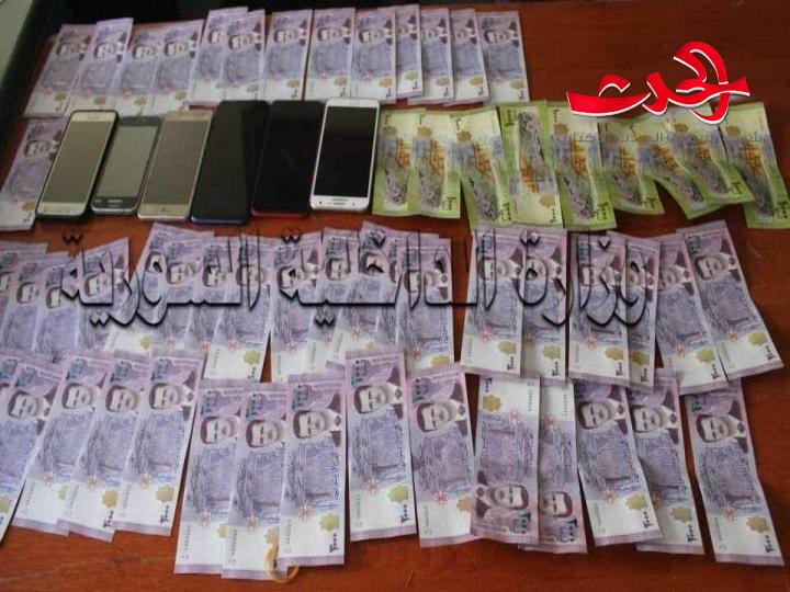 في برزة.. القاء القبض على عصابة تمتهن كل اشكال الجرائم 