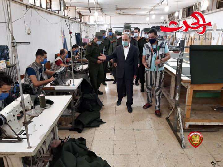 اللواء الرحمون يتفقد سجن دمشق المركزي
