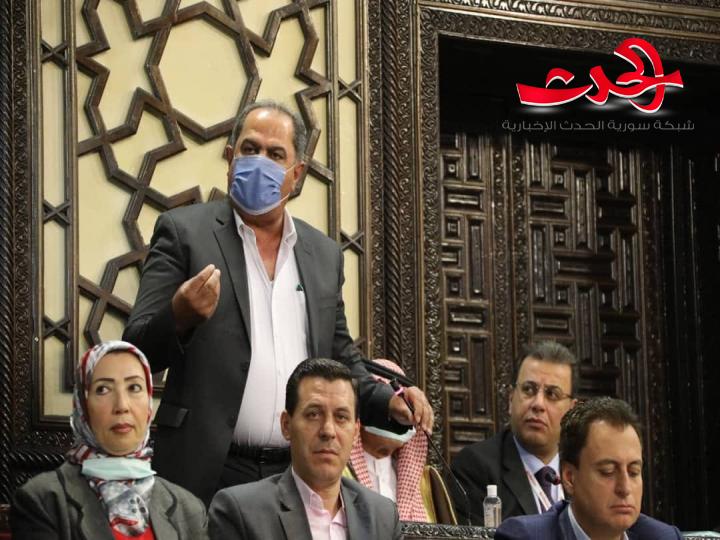 رئيس اتحاد العمال : إضافة برنامج إلى جملة برامج وزارة الاقتصاد "يُعنى بالوضع المعيشي"