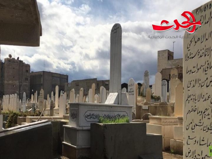 محافظة دمشق تنفي المعلومات المتداولة حول تحديد أسعار القبور في مقابر المدينة