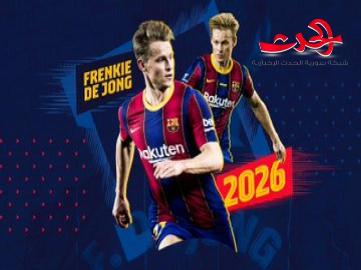 برشلونة يعلن تجديد عقود نجومه الأربعة دفعة واحدة