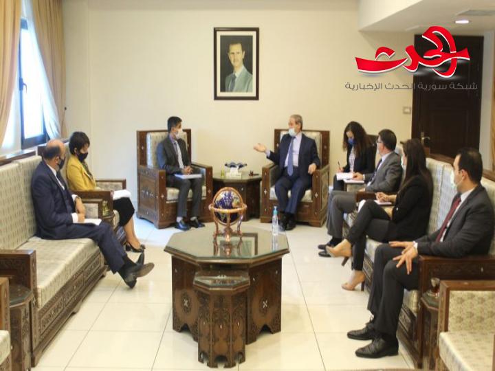 المقداد للمنظري: الإجراءات القسرية لا أخلاقية وعلى الأمم المتحدة كشف حقيقتها